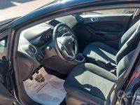 Usata Ford Fiesta 97 CV (71 kW) 2013 Nero Utilitaria