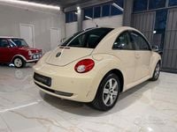 Usata VW New Beetle 105 CV (77 kW) 2010 Other Utilitaria