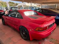 Usata Toyota MR2 140 CV (102 kW) 2000 Rosso Cabrio