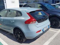 Usata Volvo V40 120 CV (88 kW) 2016 Blu Station wagon