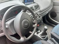 Usata Renault R12 58 CV (42 kW) 2007 Grigio Berlina