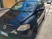 Usata VW Fox 70 CV (51 kW) 2005 Nero Utilitaria