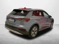 Usata Audi Q4 e-tron Business 69 kW (95 CV) 2022 Argento SUV