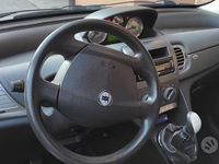 Usata Lancia Ypsilon 69 CV (50 kW) 2007 Grigio Utilitaria