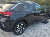 Usata VW T-Roc R-line 150 CV (110 kW) 2023 Nero SUV