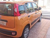Usata Fiat Panda Lounge 69 CV (50 kW) 2017 Rosso tiziano Utilitaria