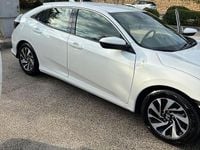 Begagnad Honda Civic Comfort 129 HK (94 kW) 2018 Vit Sedan