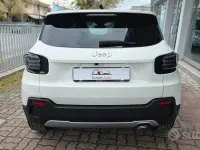 Nuova Jeep Avenger Summit 100 CV (73 kW) 2025 Bianco SUV
