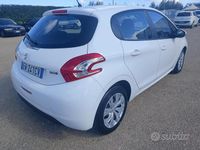 Usata Peugeot 208 2014 Bianco Utilitaria