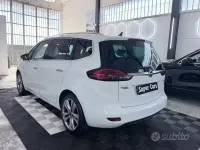 Usata Opel Zafira Tourer Cosmo 131 CV (96 kW) 2014 Bianco Monovolume