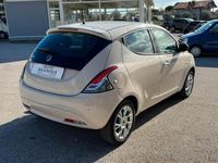 Usata Lancia Ypsilon Gold 95 CV (69 kW) 2017 Beige Utilitaria