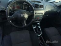 Usado Alfa Romeo 147 120 CV (88 kW) 2007 Gris Utilitario