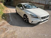 Usata Volvo V40 R-Design 120 CV (88 kW) 2017 Bianco Station wagon