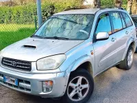 Usata Toyota RAV4 116 CV (85 kW) 2002 Grigio SUV