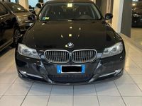 Usata BMW 318 143 CV (105 kW) 2012 Nero Station wagon
