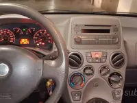 Usata Fiat Panda Emotion 60 CV (44 kW) 2003 Rosso Utilitaria
