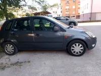 Usata Ford Fiesta 73 CV (53 kW) 2003 Grigio Utilitaria