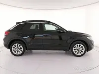 Usata VW T-Roc Edition 116 CV (85 kW) 2024 Nero SUV