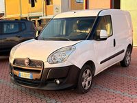 Usata Fiat Doblò Active 90 CV (66 kW) 2010 Bianco Monovolume