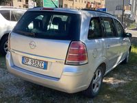 Usata Opel Zafira Enjoy 120 CV (88 kW) 2008 Argento Monovolume