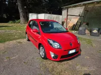 Usata Renault Twingo Dynamique 58 CV (42 kW) 2009 Rosso Utilitaria