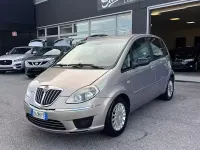 Usata Lancia Musa 77 CV (56 kW) 2012 Marrone Monovolume