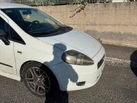 Begagnad Fiat Grande Punto 90 HK (66 kW) 2009 Halvkombi