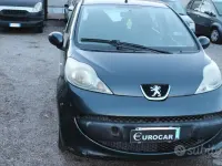 Usata Peugeot 107 68 CV (50 kW) 2008 Grigio Utilitaria