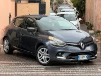Usado Renault Clio IV Zen 75 CV (55 kW) 2016 Azul Utilitario