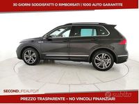 Usata VW Tiguan R-line 150 CV (110 kW) 2022 Nero SUV