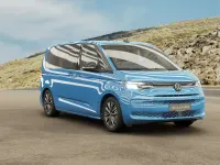 Usata VW Multivan Life 150 CV (110 kW) 2026 Medium blue metallizzato Monovolume