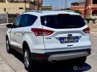 Usata Ford Kuga Titanium 140 CV (102 kW) 2015 Bianco SUV