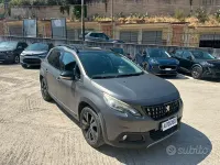 Usata Peugeot 2008 S 120 CV (88 kW) 2017 Grigio SUV