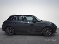 Nuova Mini Cooper Classic 114 kW (156 CV) 2026 Nero Utilitaria