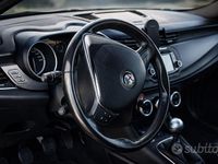 Usata Alfa Romeo Giulietta Distinctive 105 CV (77 kW) 2014 Nero Utilitaria