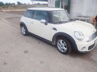 Usata Mini Cooper 102 CV (75 kW) 2012 Bianco Utilitaria