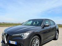 Usata Alfa Romeo Stelvio Business 160 CV (117 kW) 2022 Grigio SUV