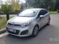 Usata Kia Rio EX 90 CV (66 kW) 2013 Grigio Berlina