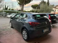 Używany Renault Clio V Business 86 KM (63 kW) 2019 Szary Sedan/Limuzyna