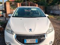 Usata Peugeot 208 82 CV (60 kW) 2012 Bianco Utilitaria