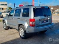 Usata Jeep Cherokee Limited 177 CV (130 kW) 2009 Grigio SUV