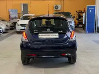 Usata Lancia Ypsilon 69 CV (50 kW) 2017 Blu Utilitaria