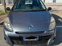 usata Renault Clio III serie - 2011 - GPL - neopatentati