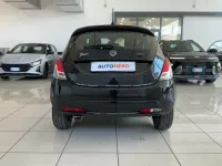Usata Lancia Ypsilon 70 CV (51 kW) 2023 Nero Utilitaria