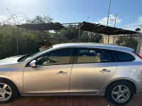Usata Volvo V60 Business Edition 120 CV (88 kW) 2017 Grigio Station wagon