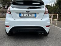 Usata Ford Fiesta ST-Line 95 CV (69 kW) 2016 Bianco Berlina
