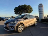 Usata Renault Captur Intens 145 CV (106 kW) 2022 Grigio cassiopea SUV