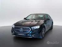 Usata Mercedes E200 Advanced 163 CV (119 kW) 2025 Nero intenso Berlina