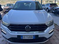 Usata VW T-Roc Business 116 CV (85 kW) 2021 White silver metallic SUV