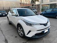 Usata Toyota C-HR Style 98 CV (72 kW) 2017 Bianco SUV